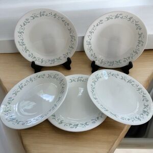 Corelle Country Cottage 5 bread and butter 6.75”, excellent condition